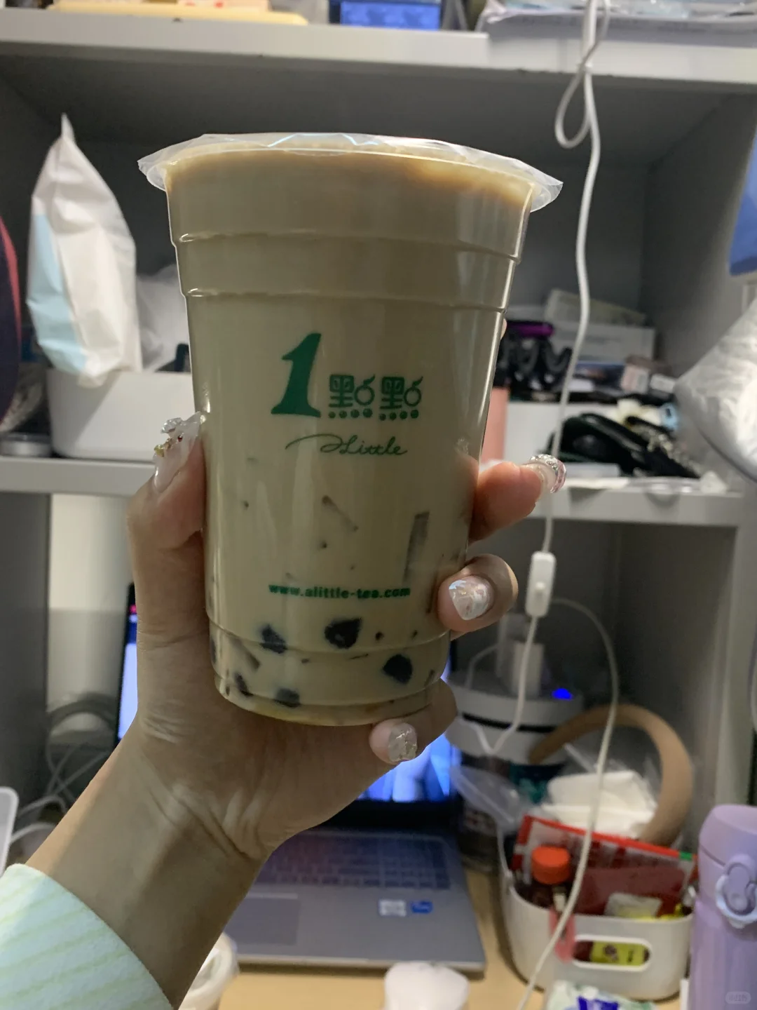 女大学生周末无聊的一天