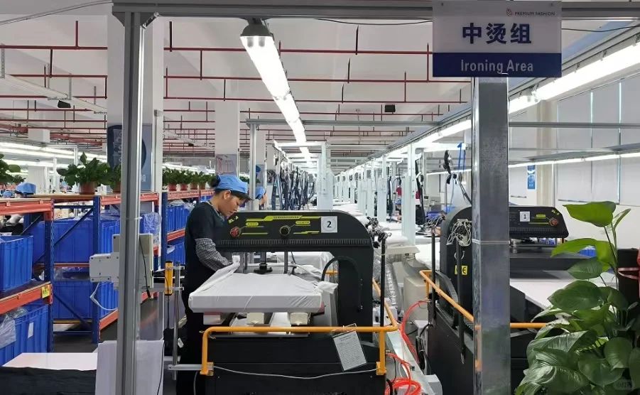 带你走进服装生产车间