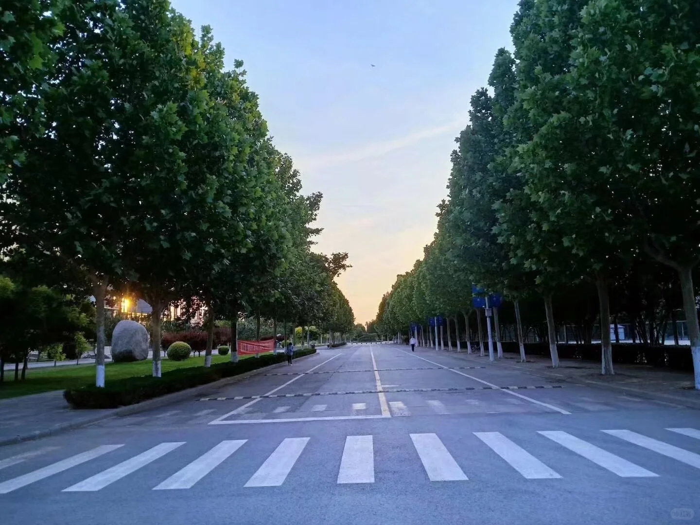 天津商业大学图书馆怎么进？