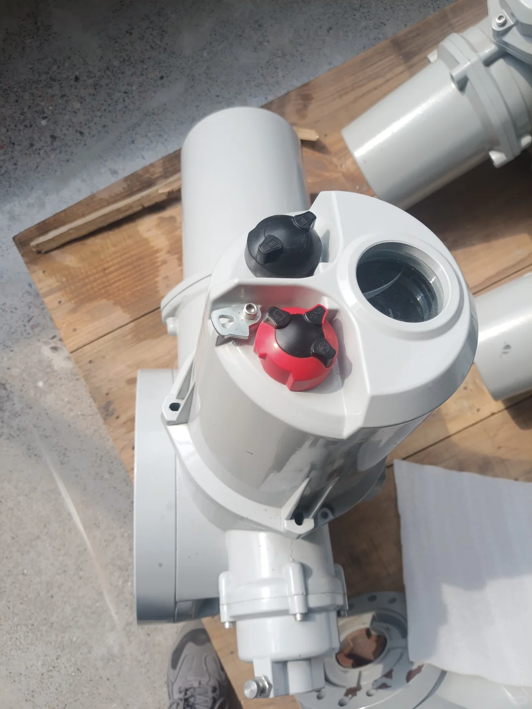 多角度观赏Z60智能型电动执行器