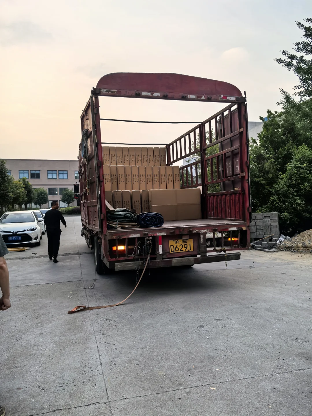 硬控大衣的季节 桐乡双面尼工厂