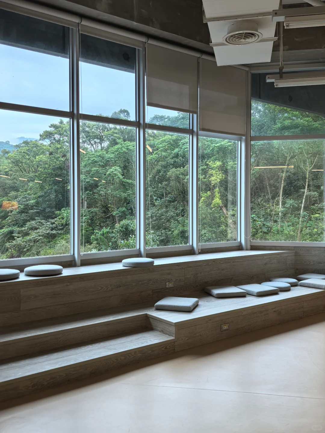 退一万步说 这个图书馆就不能在台大吗