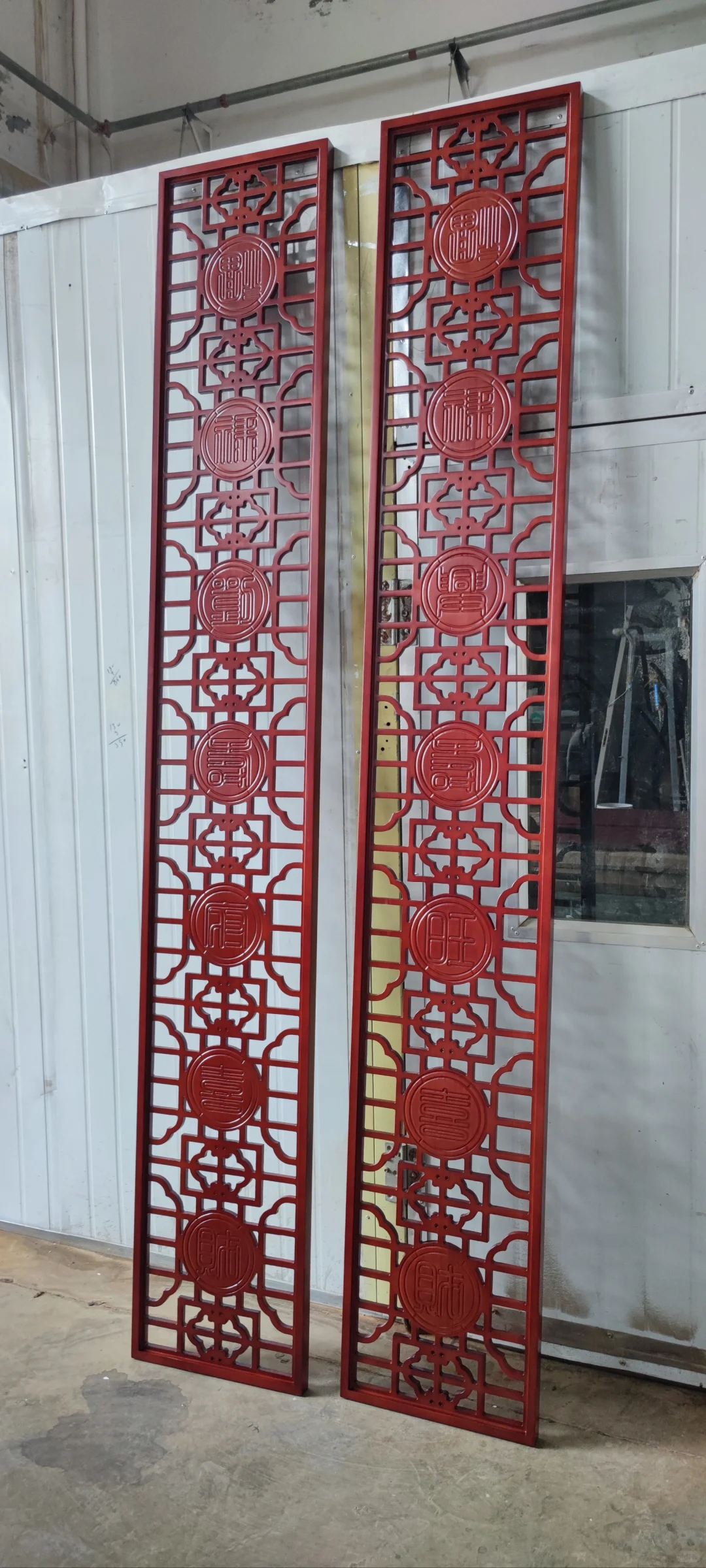 亿芯木门工厂，车间日常