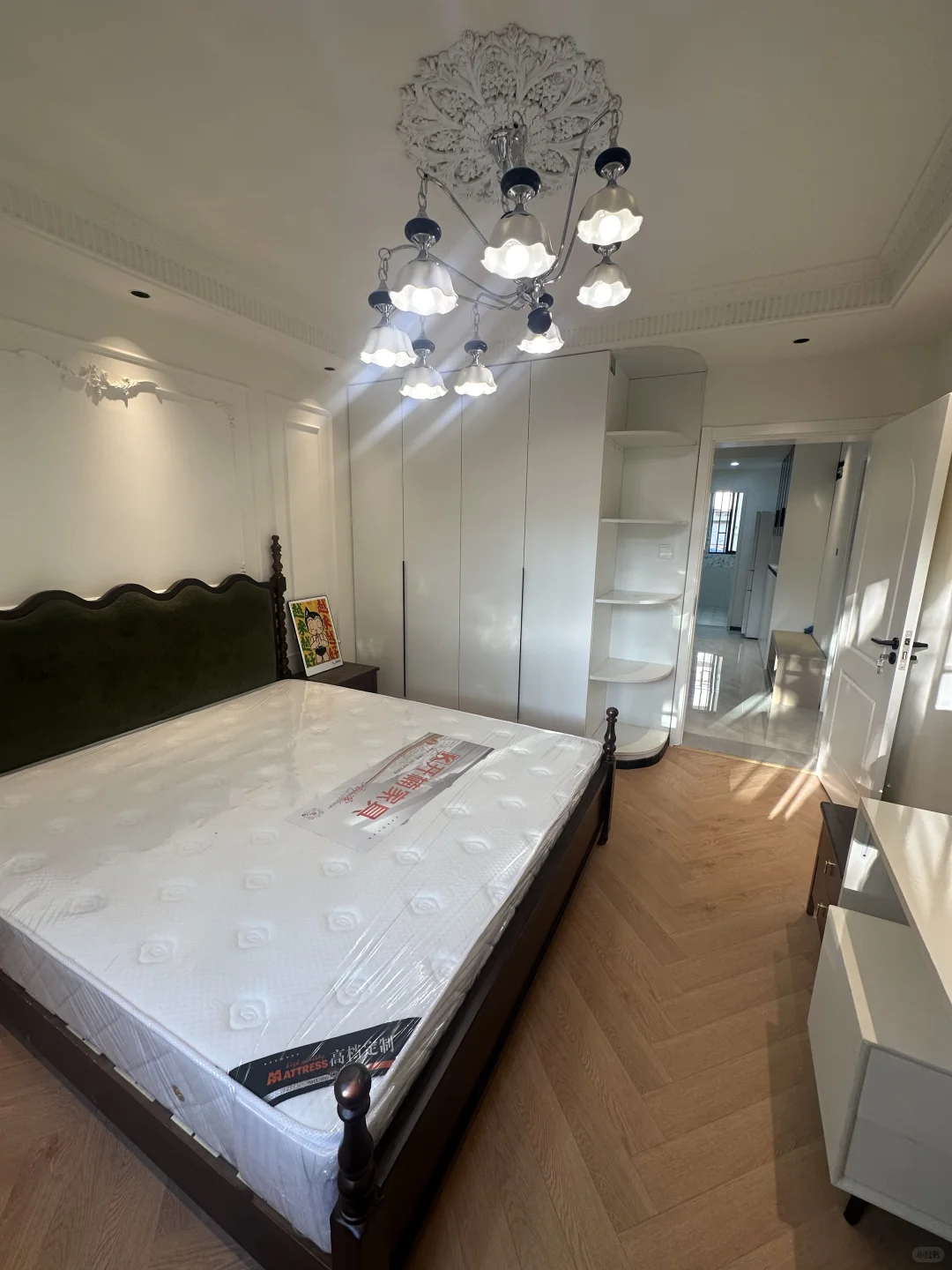 ? 小区环境好 精装一房一厅 采光好?