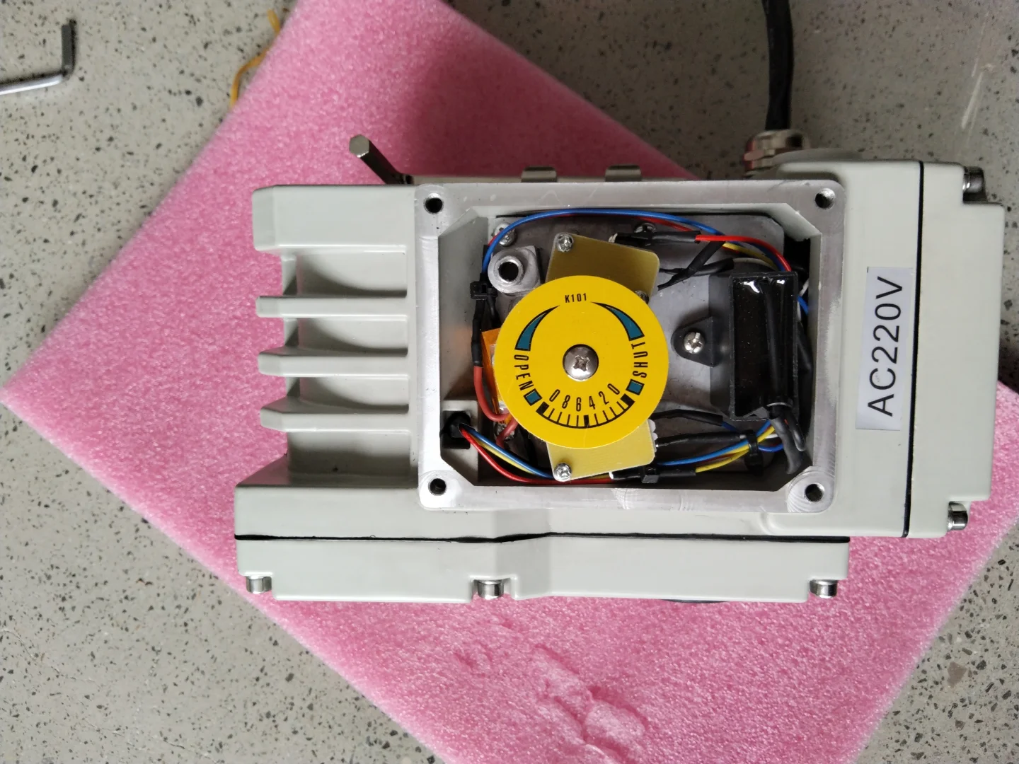 技术太复杂，慢慢学电动执行器