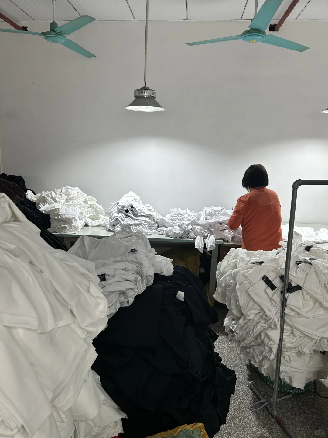 终于找到了，免费打版30件起订的服装加工厂