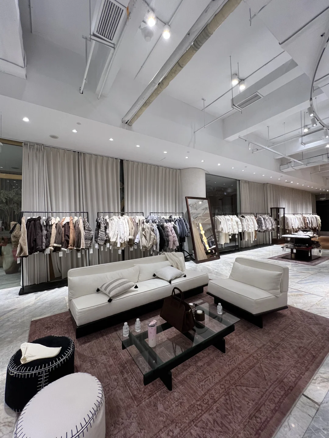 买爽辽！桐乡1000㎡ 服装工厂店！！！