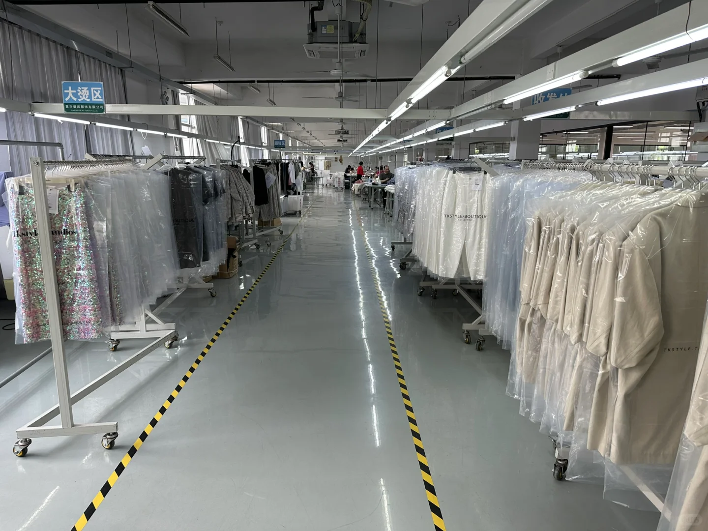 整齐又干净的快返女装高端工厂❤️❤️❤️???