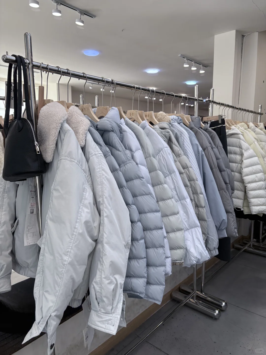 金华世贸柚麦｜女装工厂店！ 今年新款速度