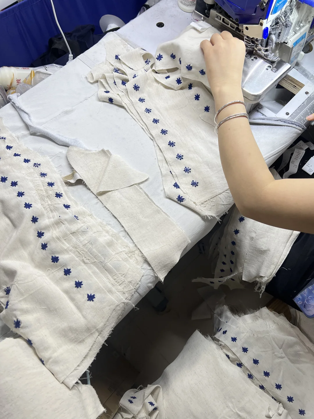 小单救星❗️初创品牌服装不用愁，小批量0压力