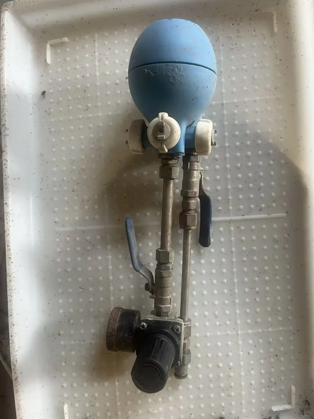 出售二手平架养鸡品牌料线水线，成色如图