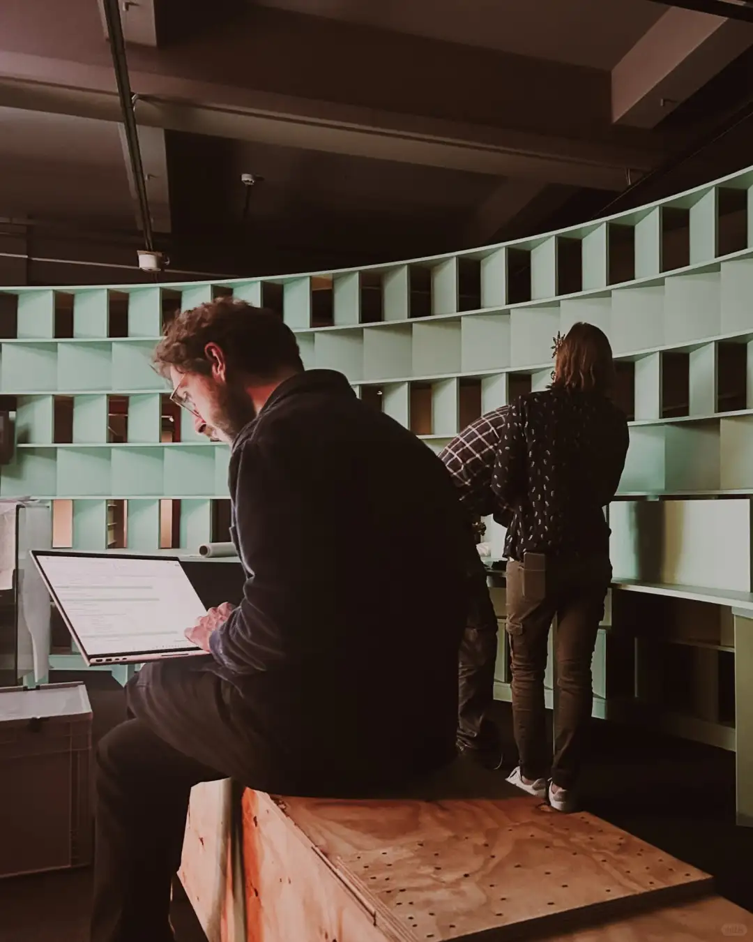 鲁汶必冲！87 米钟楼图书馆的文艺复兴风