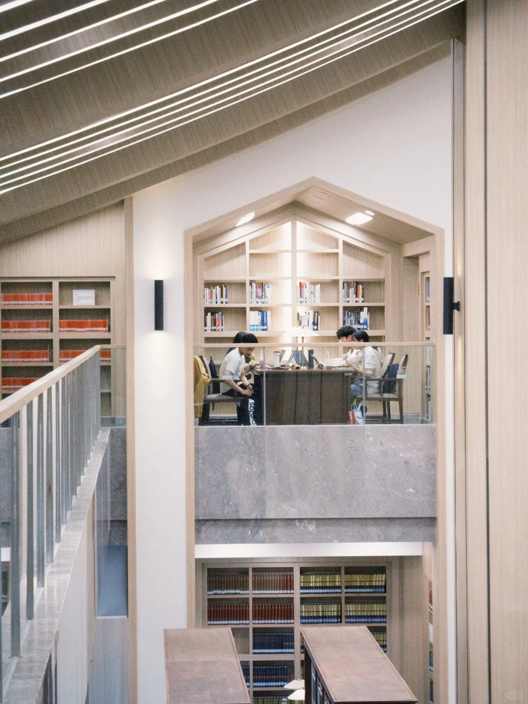 欢迎来到霍格沃茨学院 | 浙大图书馆?