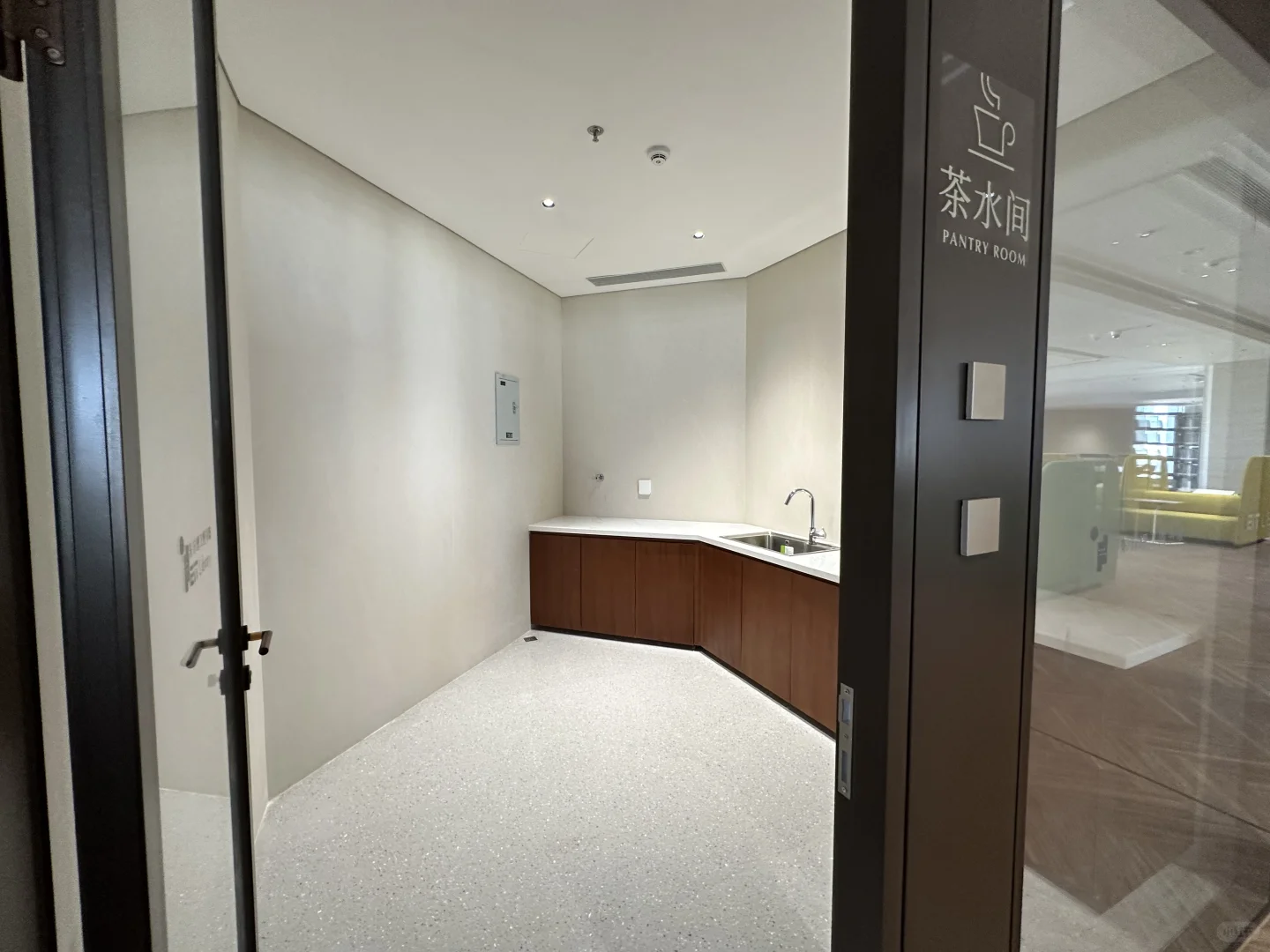 东方理工大学雅戈尔图书馆开放啦！