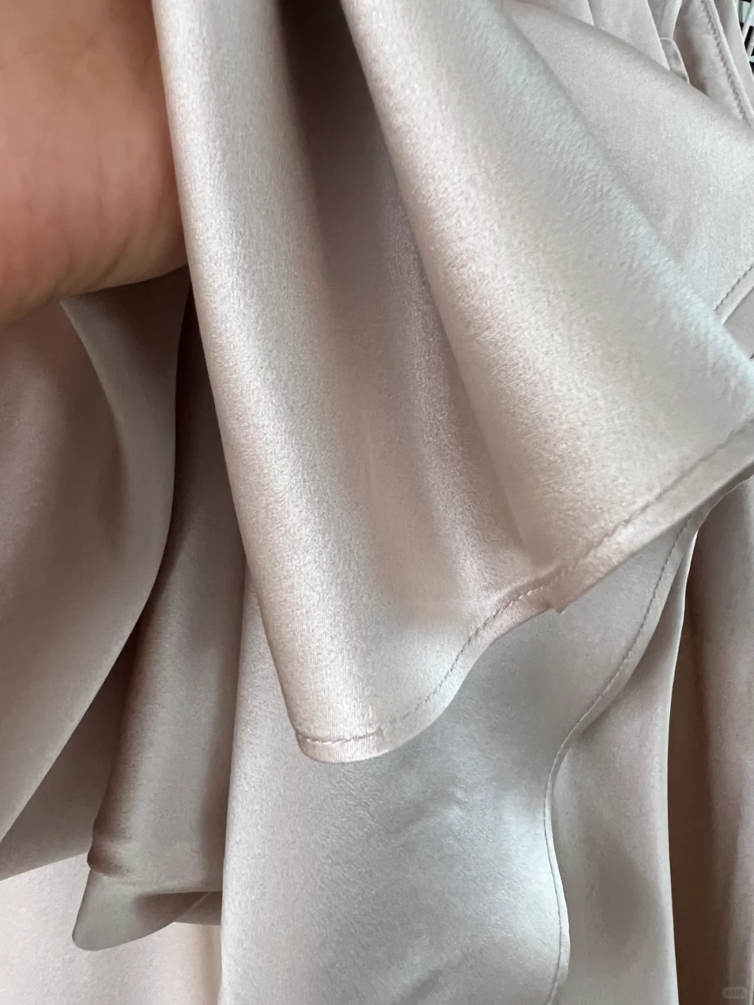 震惊！服装厂老板每天都在崩溃走投无路……