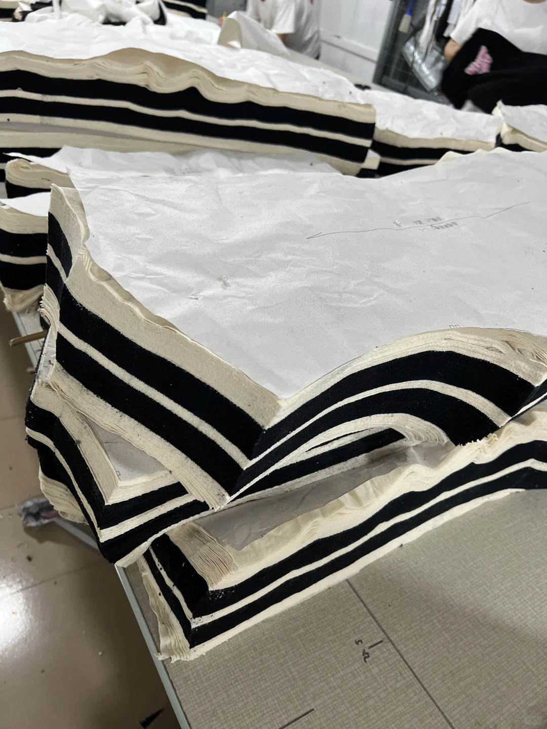 服装工厂来报到❗❗❗大小批量生产都???