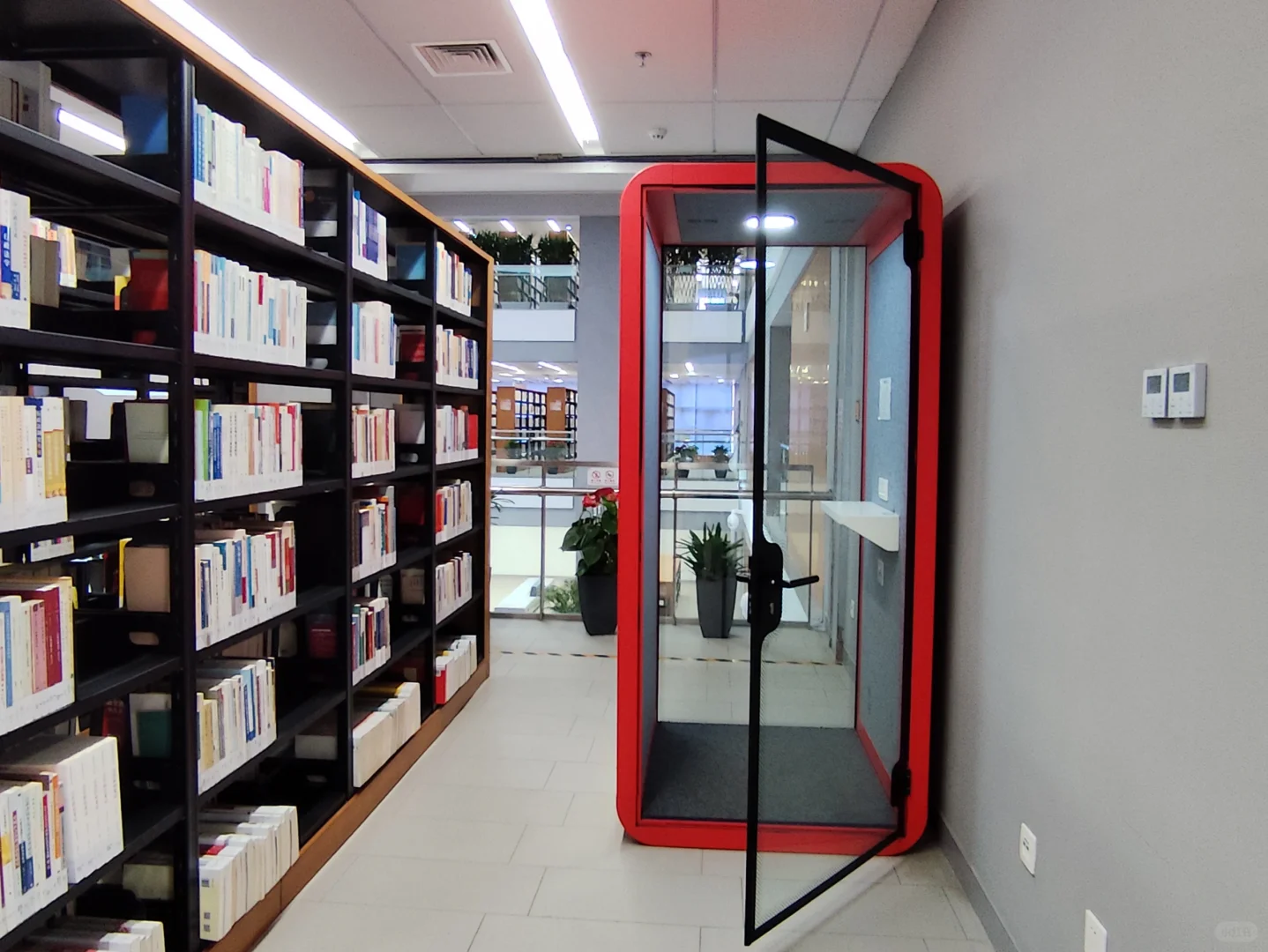 清华大学里最舒服的图书馆！