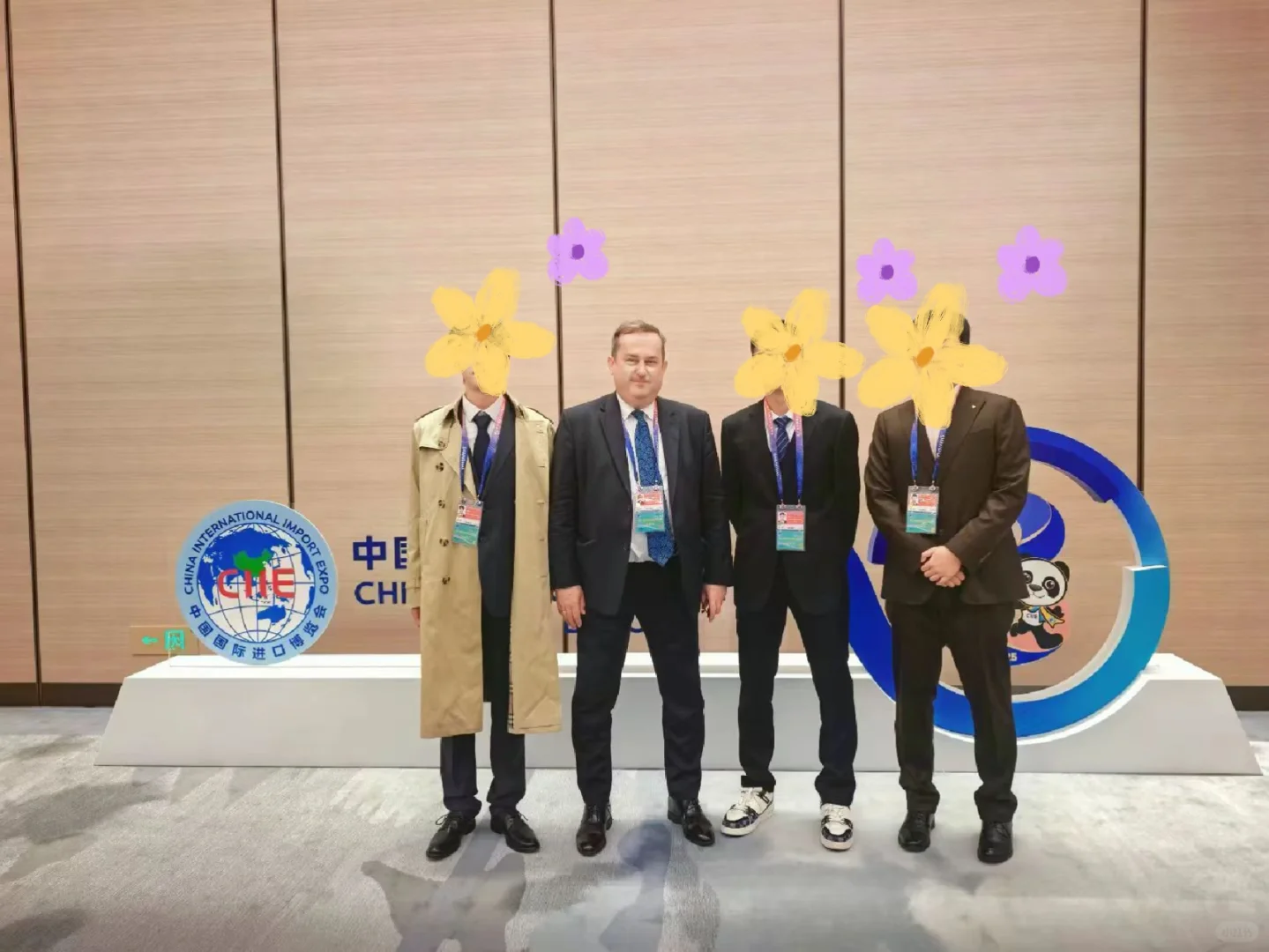 今天大学图书馆10点打铃 我想起了高中