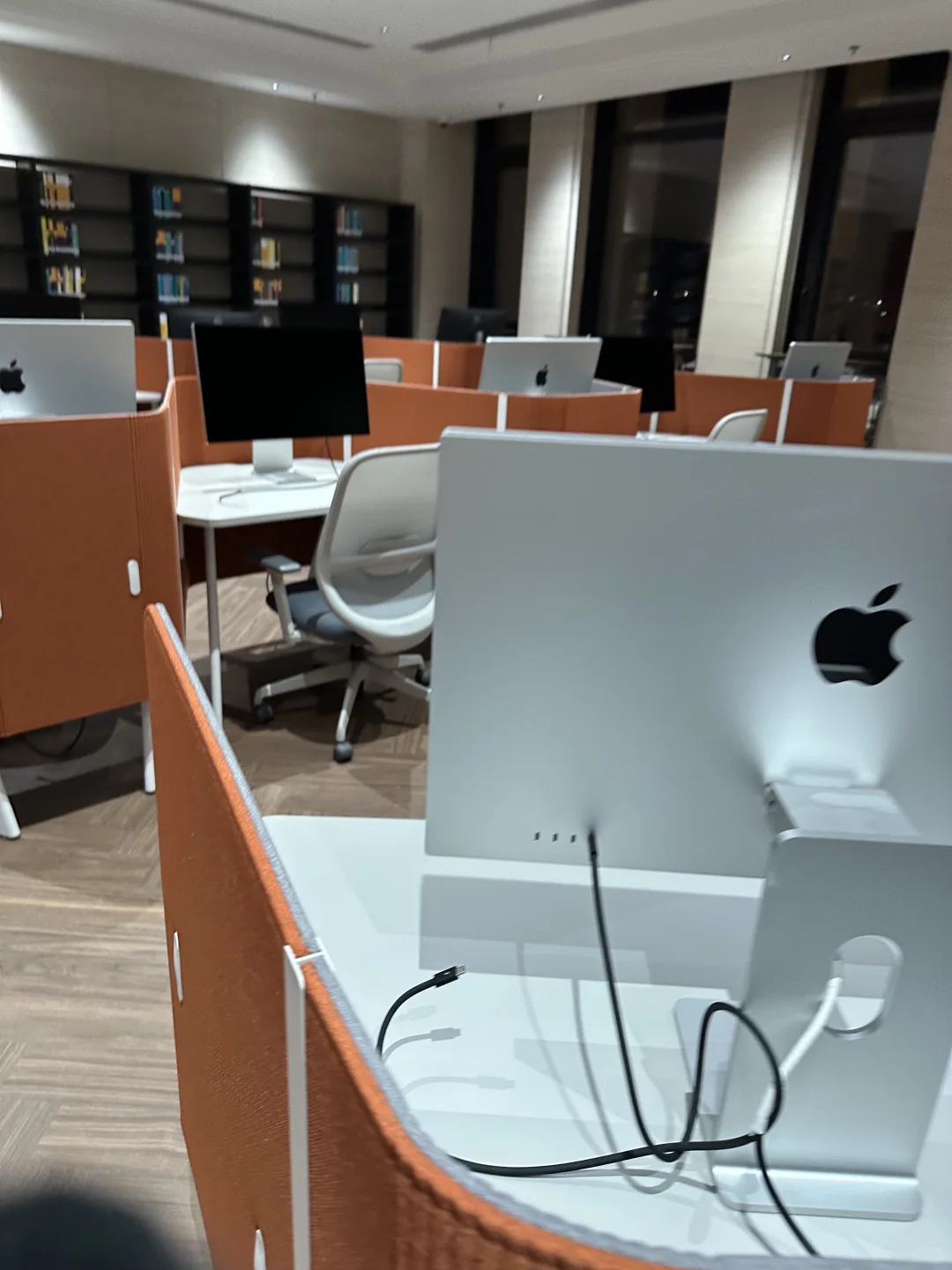 东方理工大学雅戈尔图书馆开放啦！