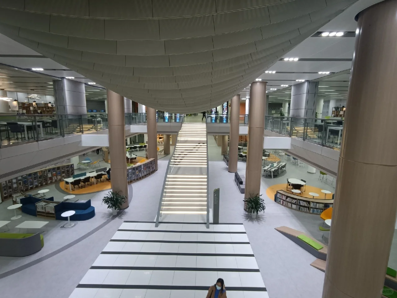 深圳最最最喜欢的图书馆