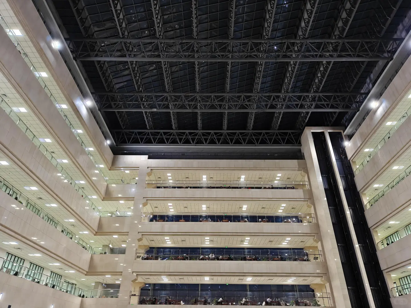 不会还有人不知道吧...