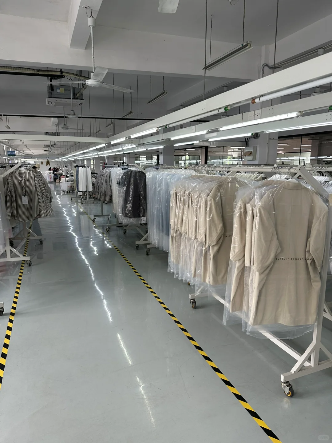 整齐又干净的快返女装高端工厂❤️❤️❤️???