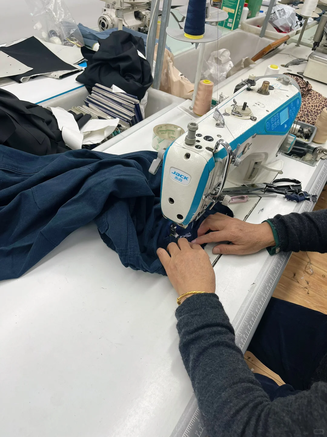 上海服装加工厂 支持小批量订单生产