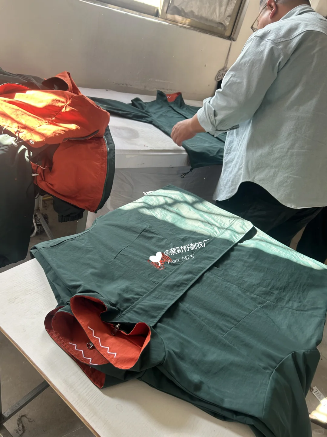 服装厂选我们就对啦~起版生产加工一条龙