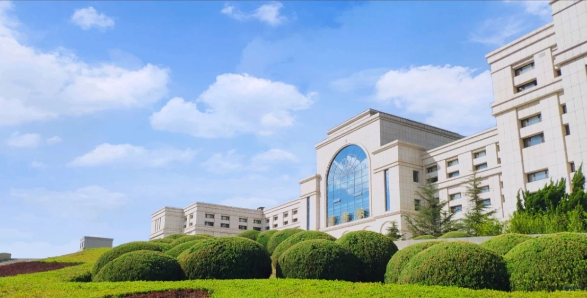 大连大学图书馆介绍