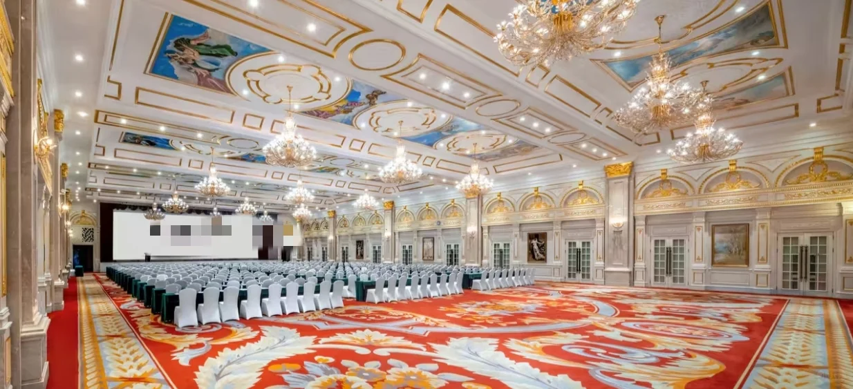 昆明官渡区一千多平大会场很不错！