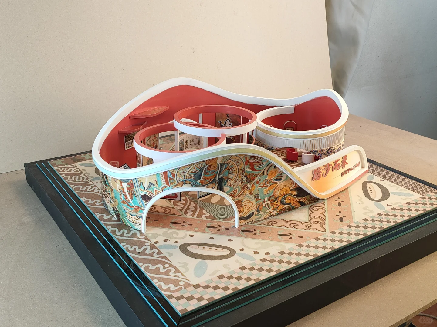 色彩绚烂的特装展厅模型