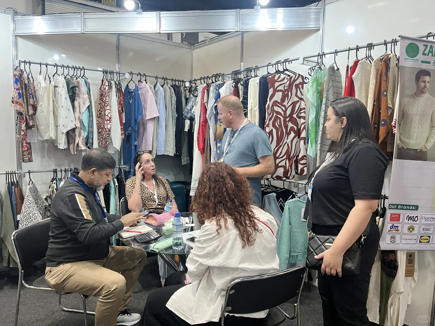 别卷国内了!沙特服装展才是2025跨境新蓝海