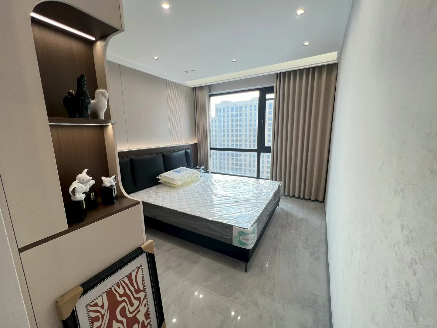 出售红光山会展旁华兵实验1梯1户全屋落地