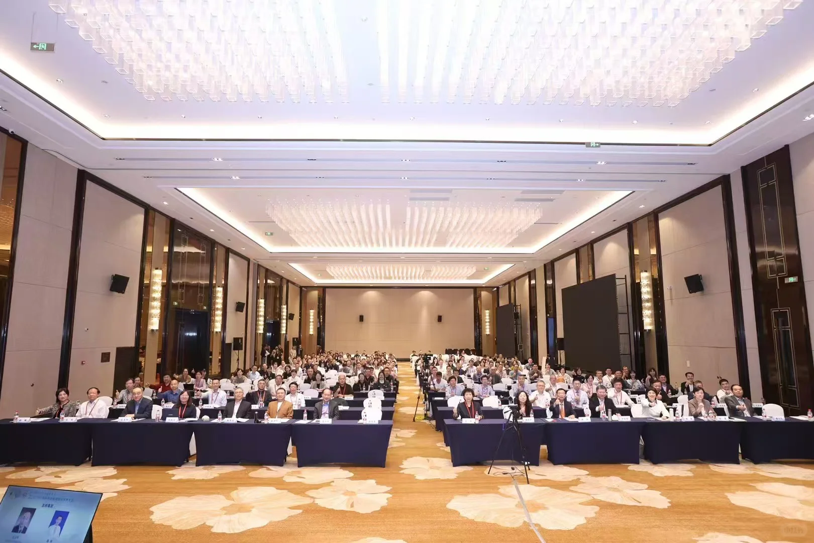 会场布置,灯光音响出租,LED屏出租