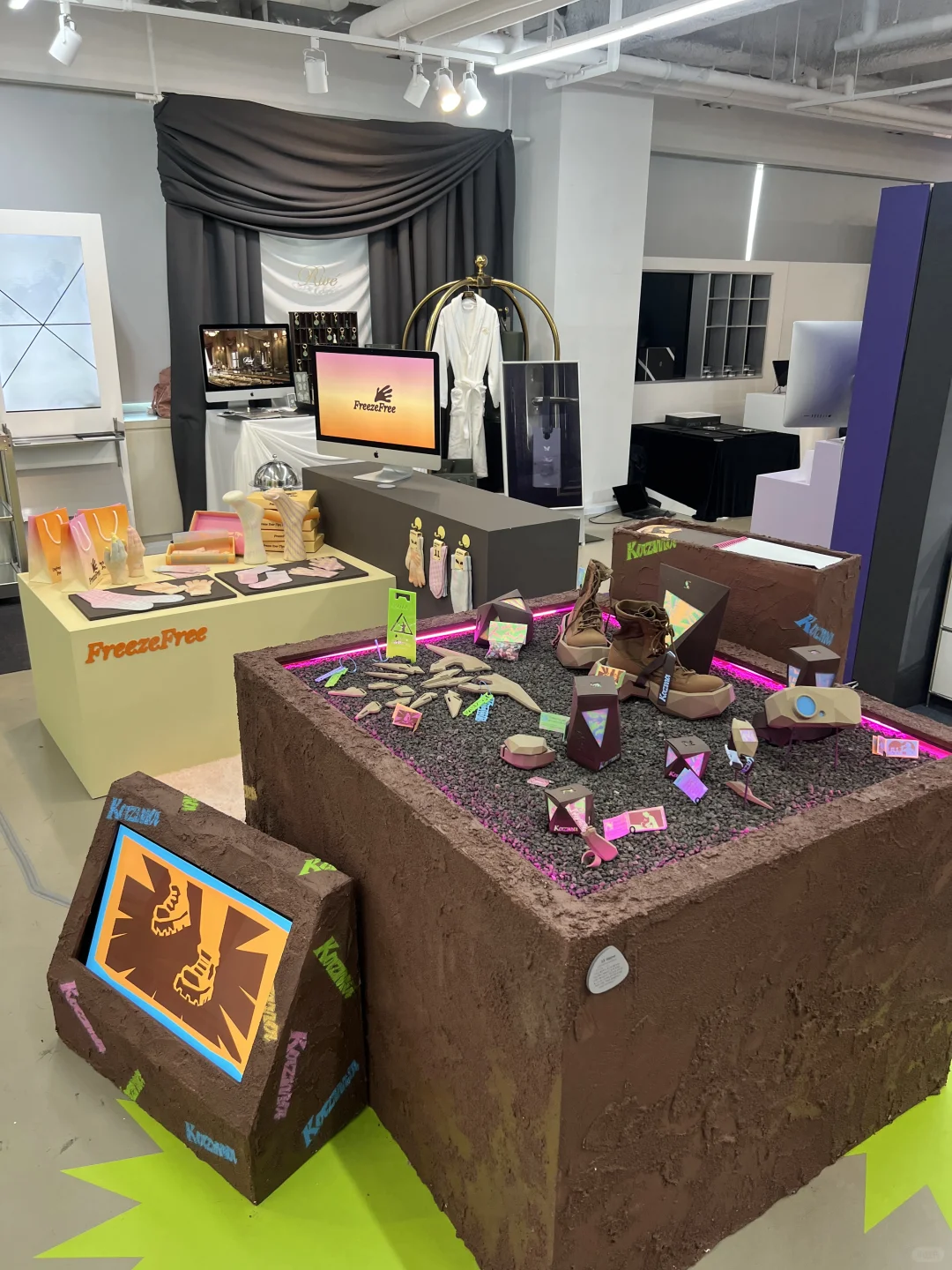 ??弘益大学｜视觉设计系2025毕设展1