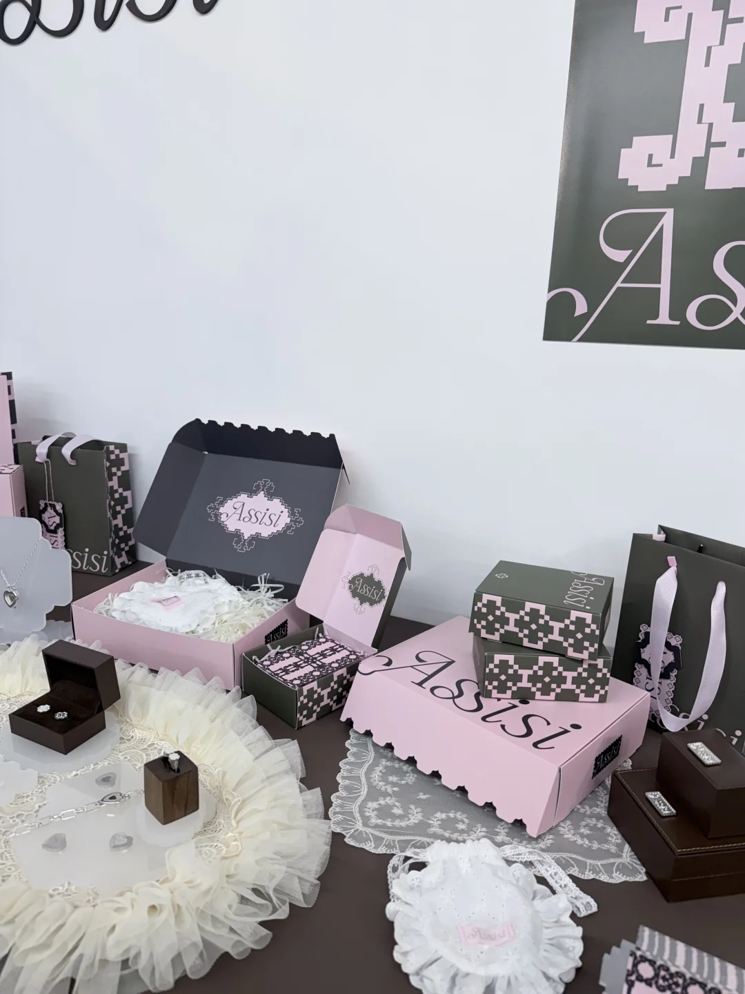 弘益大学2025视觉传达毕业展