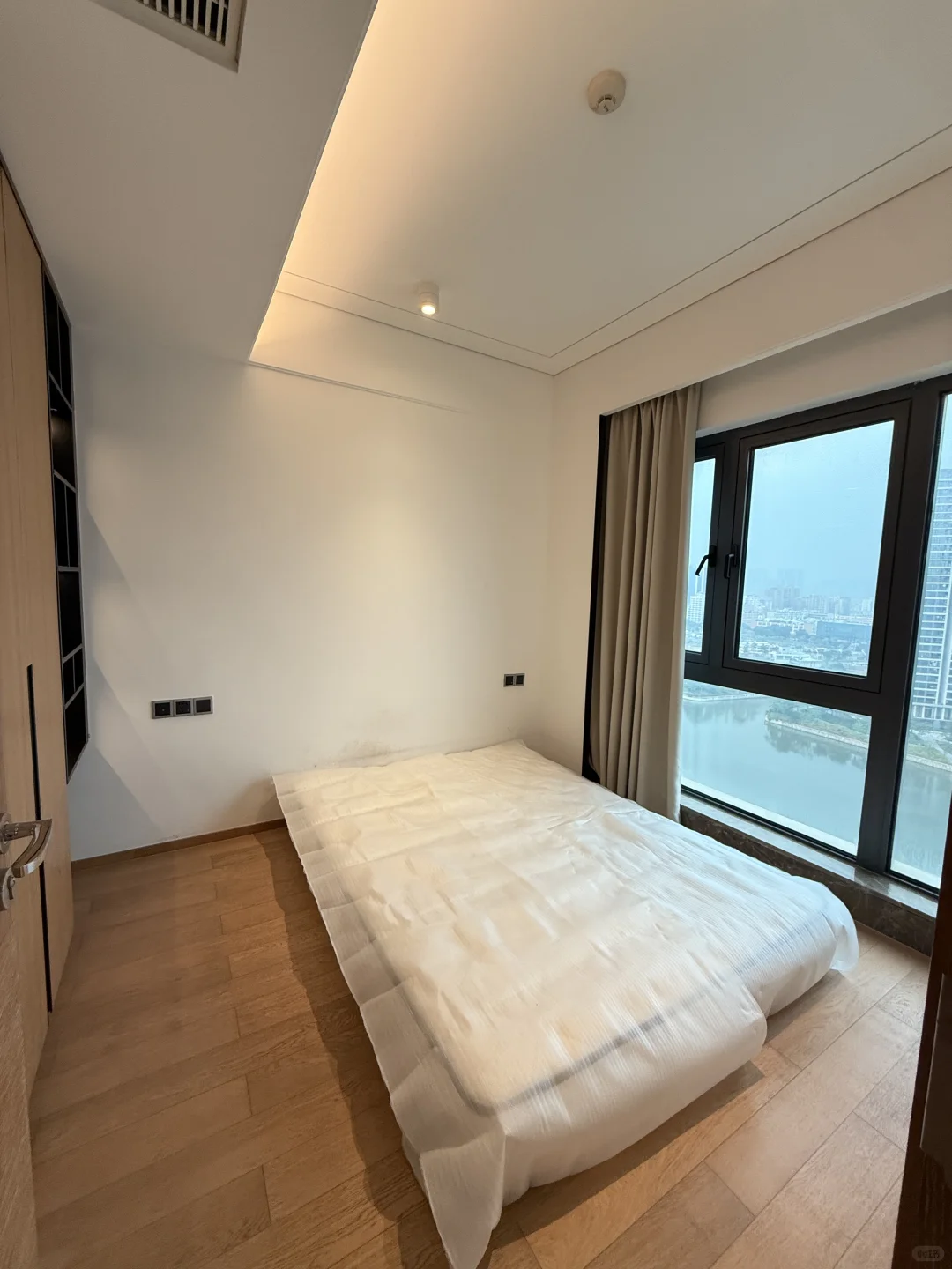 ✨ 会展湾中港85平河景空二房｜正朝南