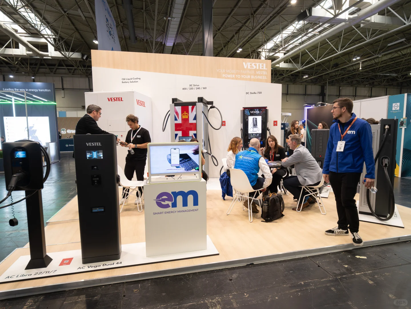 展会推荐|26年英国电动汽车及充电设备展