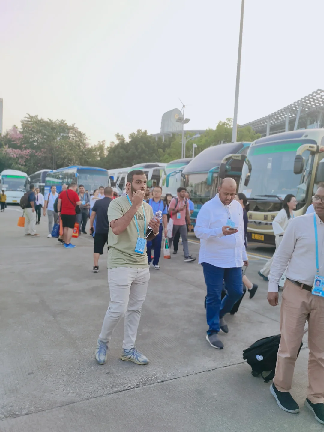 广交会第一天结束了，各位小伙伴们辛苦了