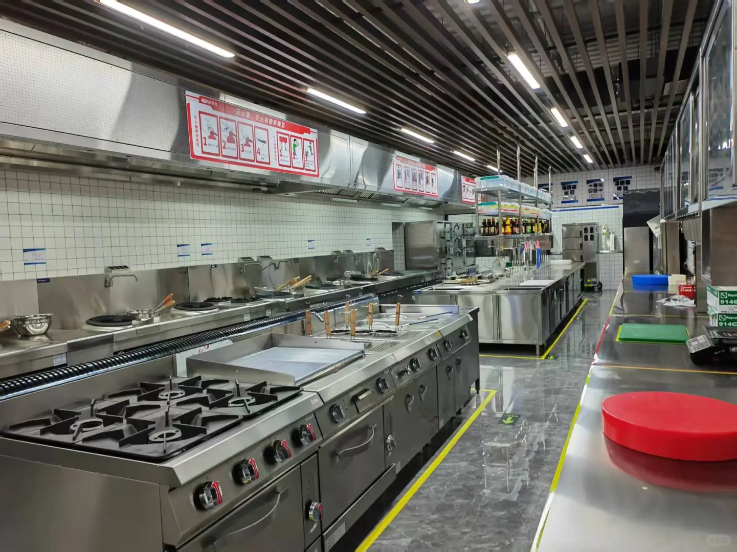 餐饮创业怎么选设备？