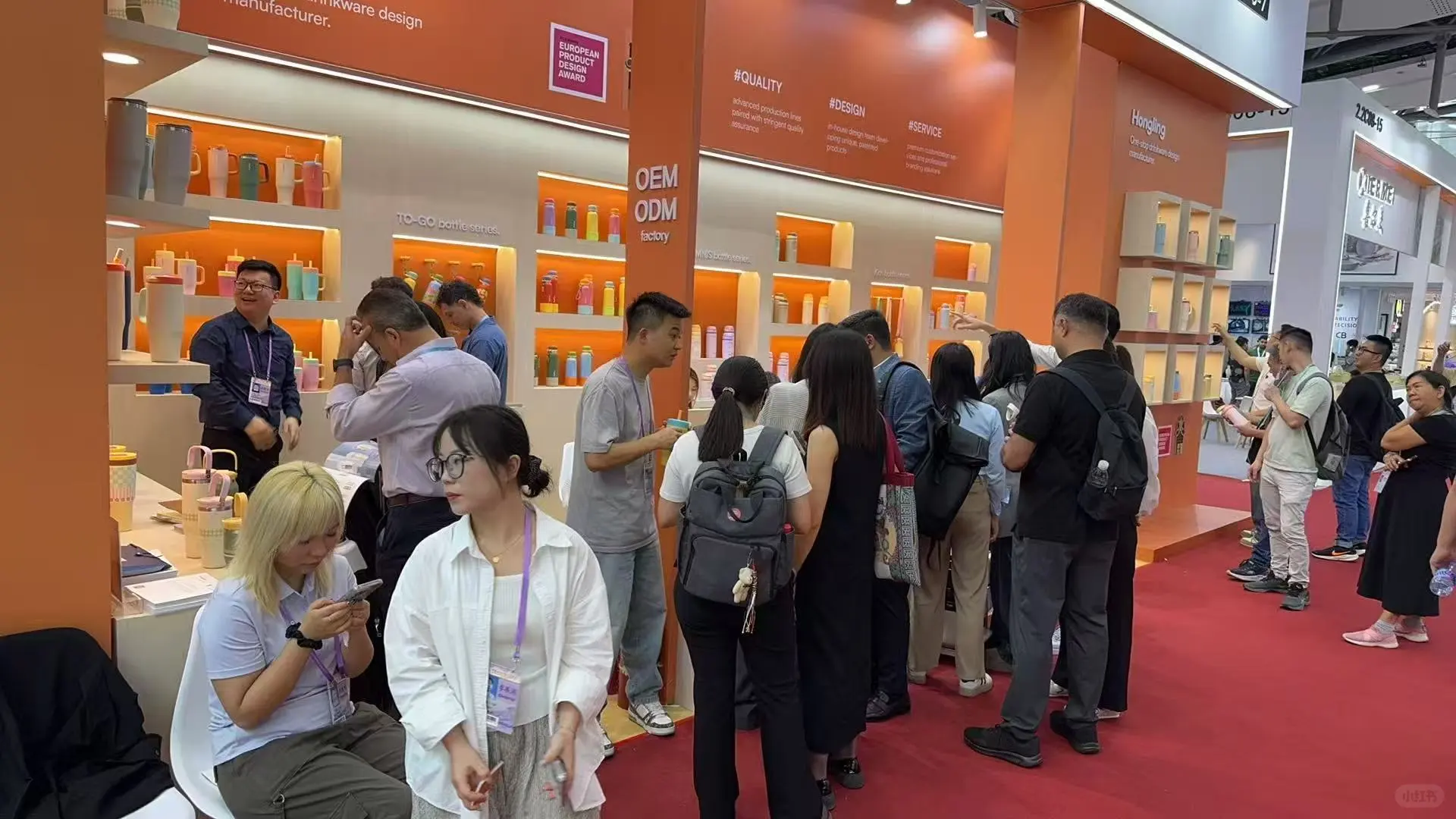 遇到这样的摊位你会进来看看吗？