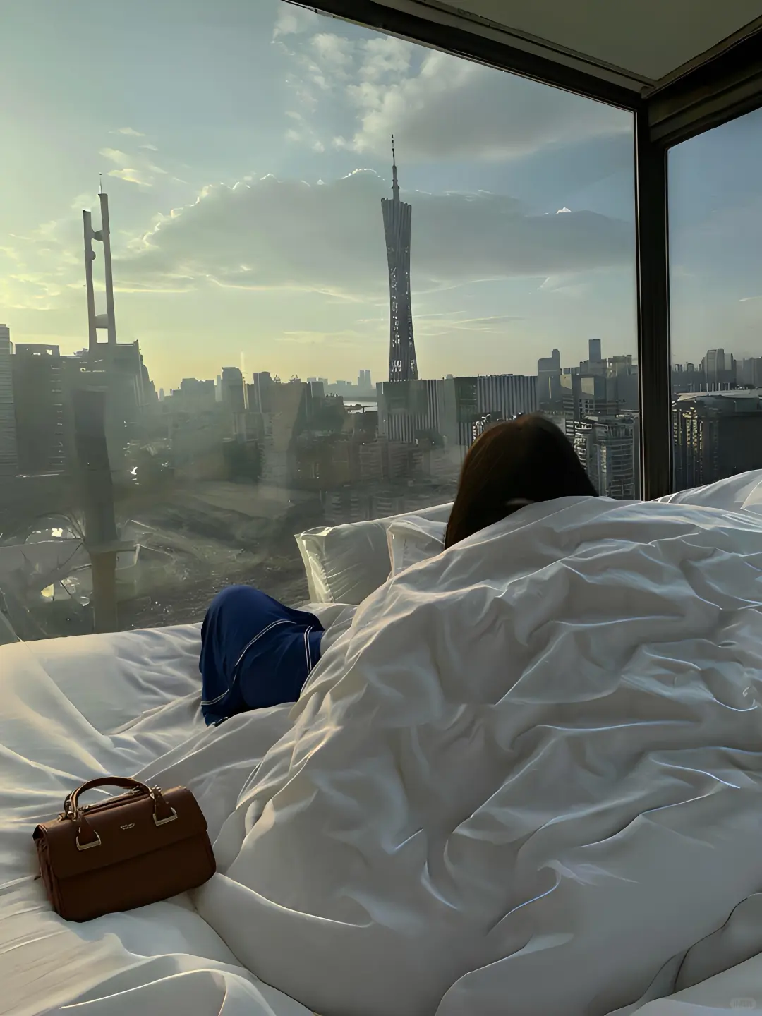 来广州住我家吧！128俩人，就在广州塔?