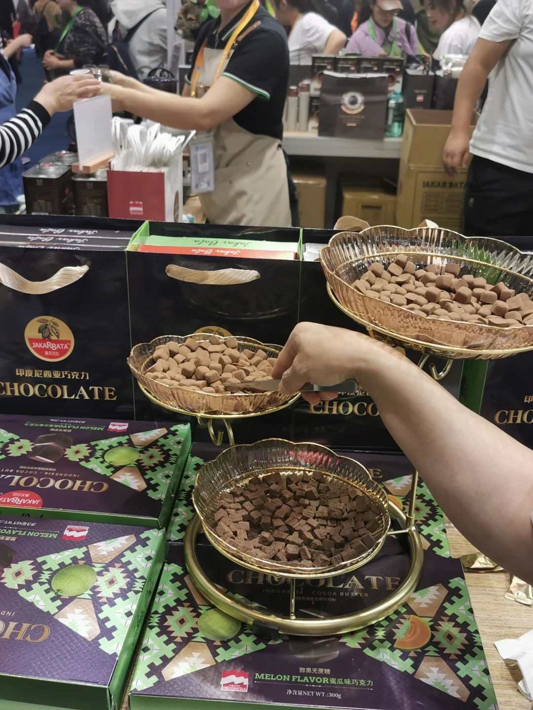 好累啊，进博会走2万步路，巧克力吃到撑