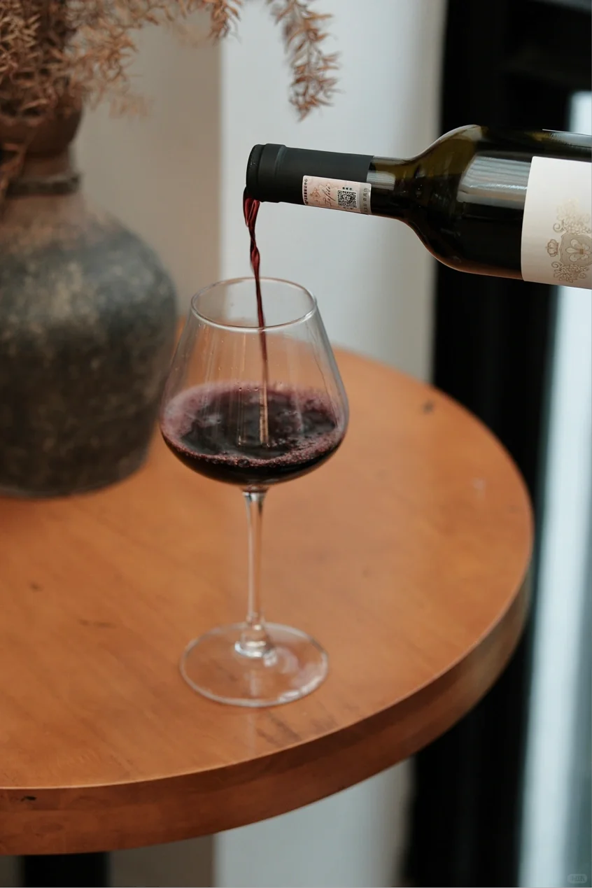 暮色四合时,红酒是I人的浪漫?