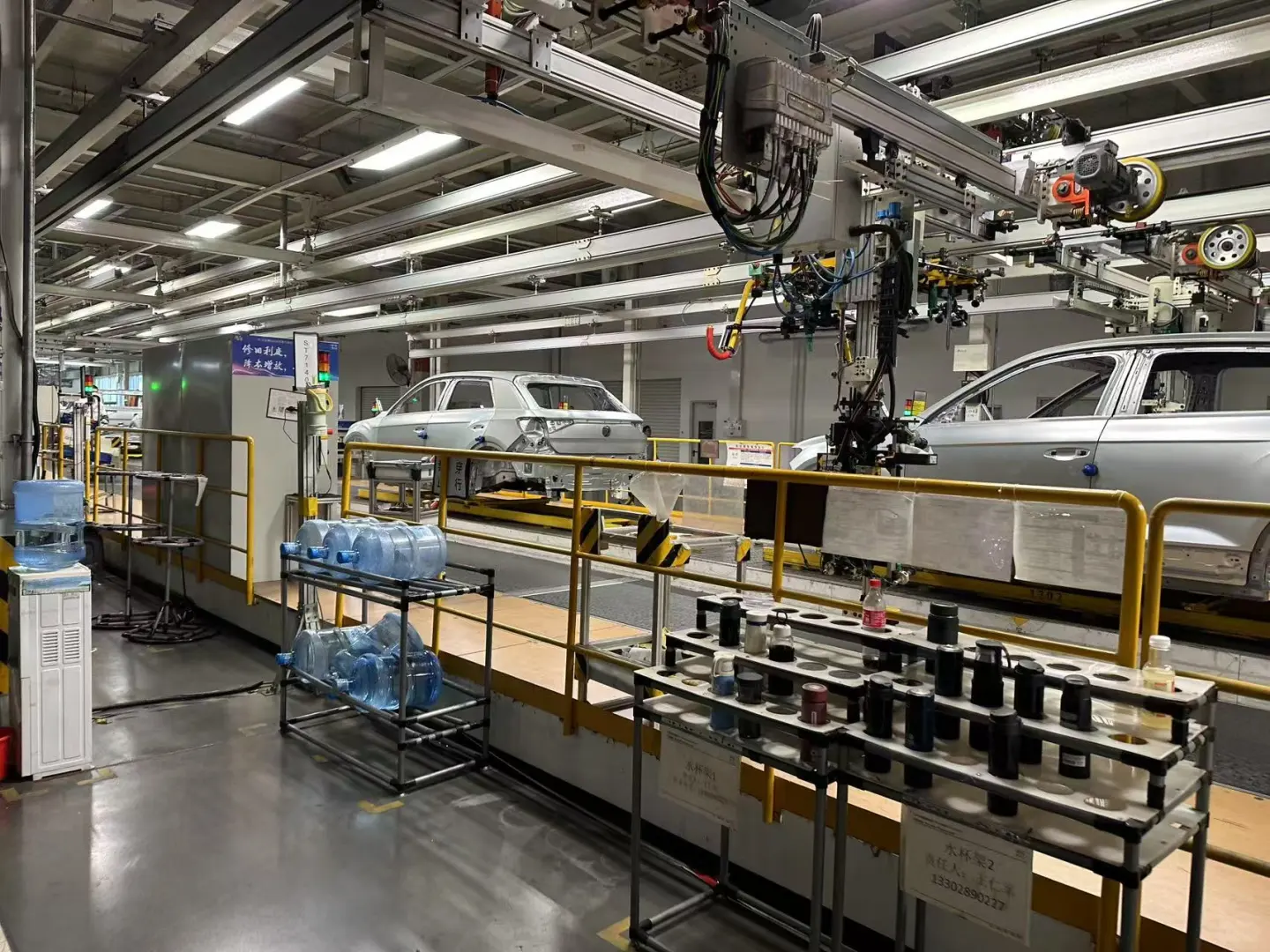 今日让我们看看一汽大众佛山工厂的流水线～
