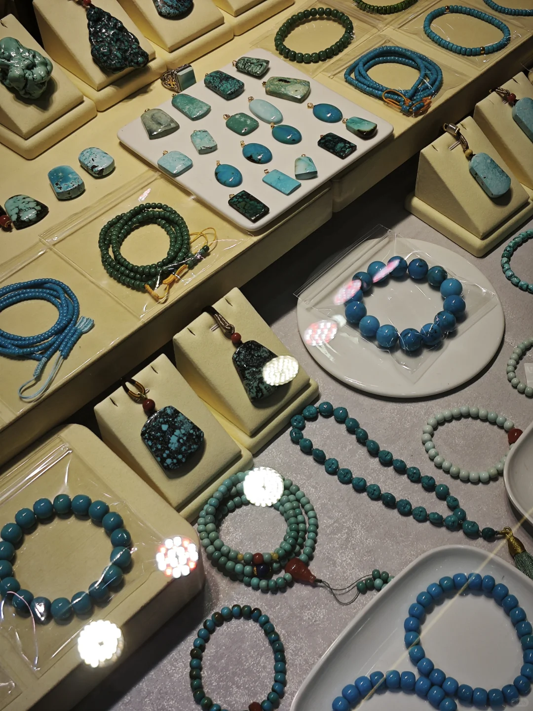 进博会现场 ｜ 珠宝展