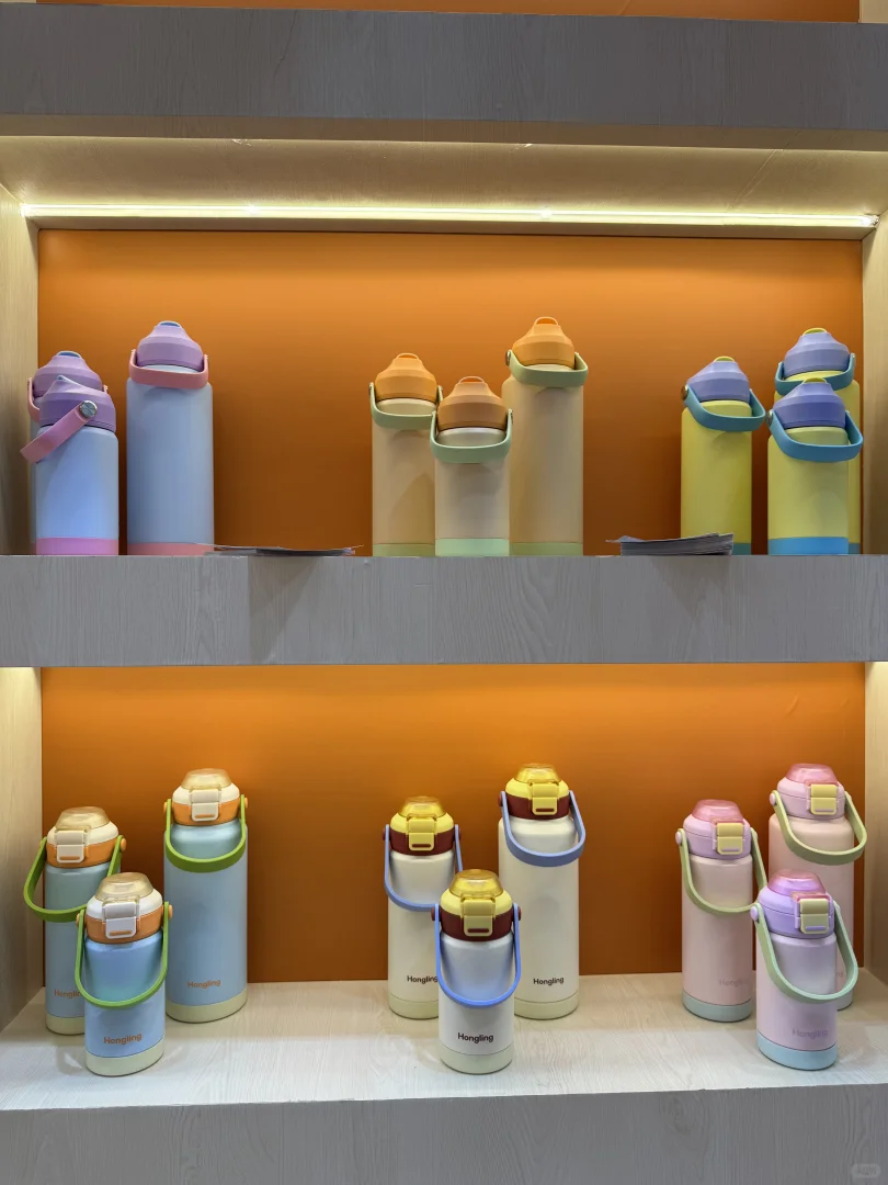 遇到这样的摊位你会进来看看吗？