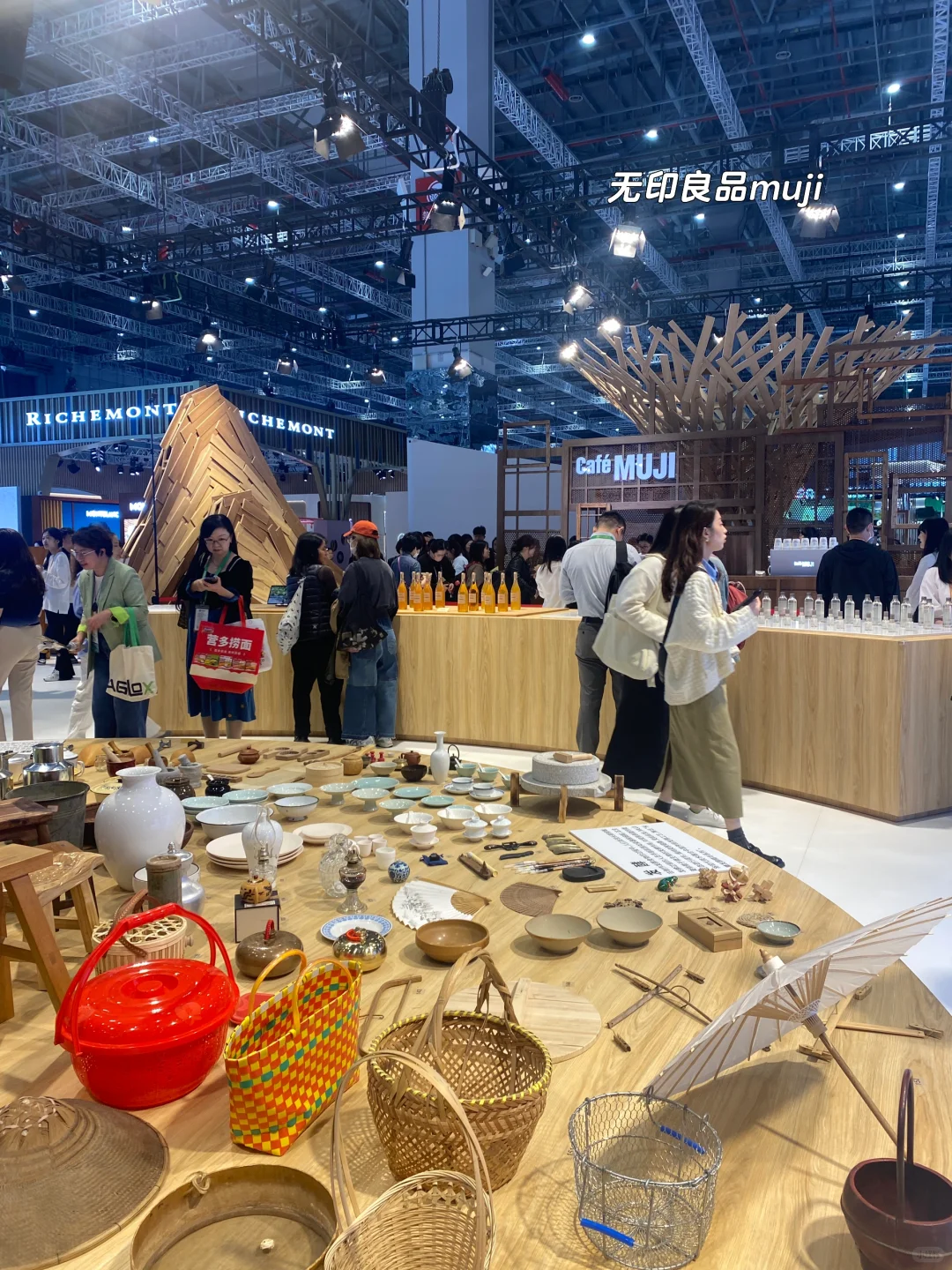 浓缩世界精华的2024进博会 逛点啥