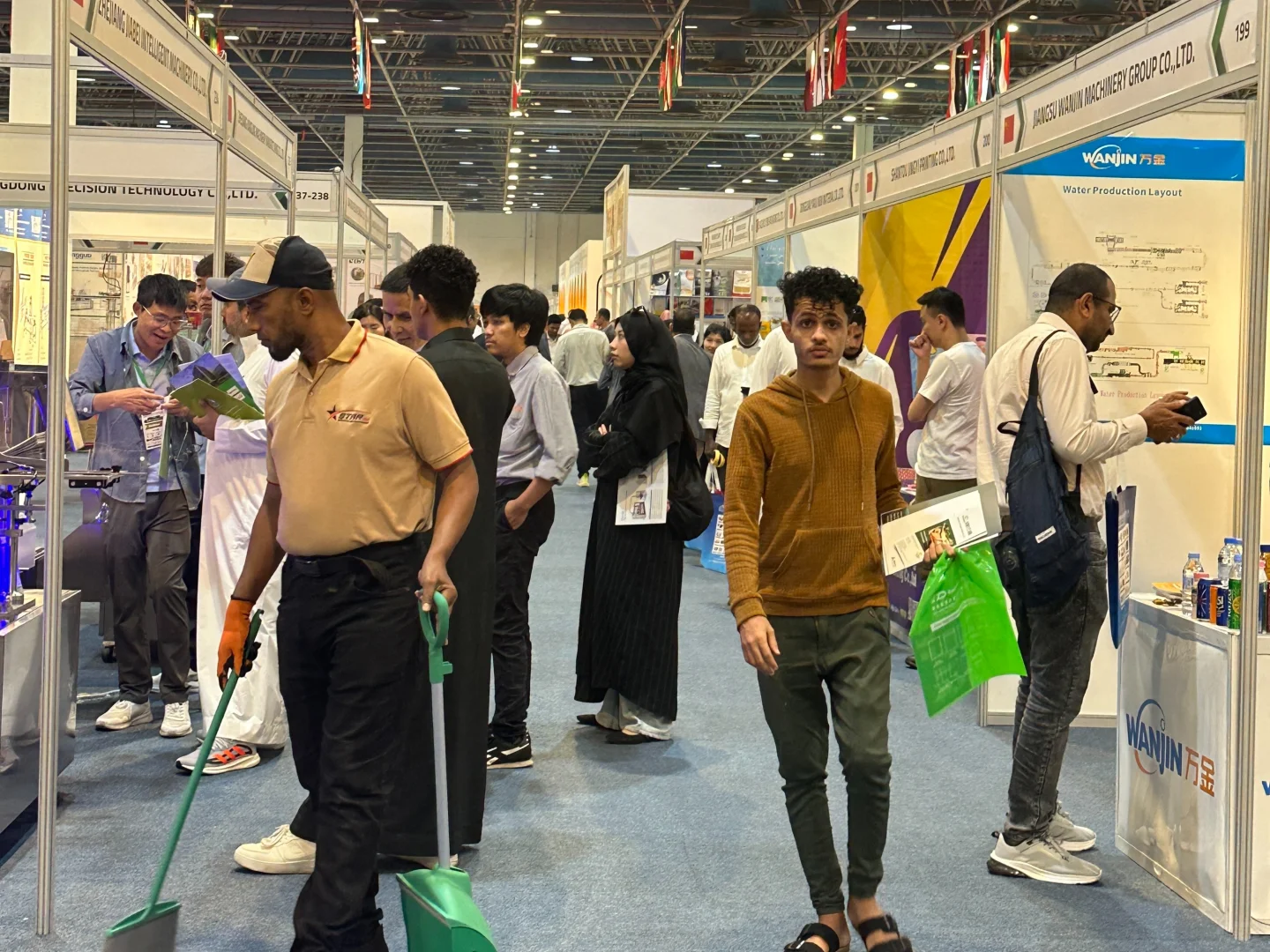 特沙吉达食品包及装印刷展盛况空前