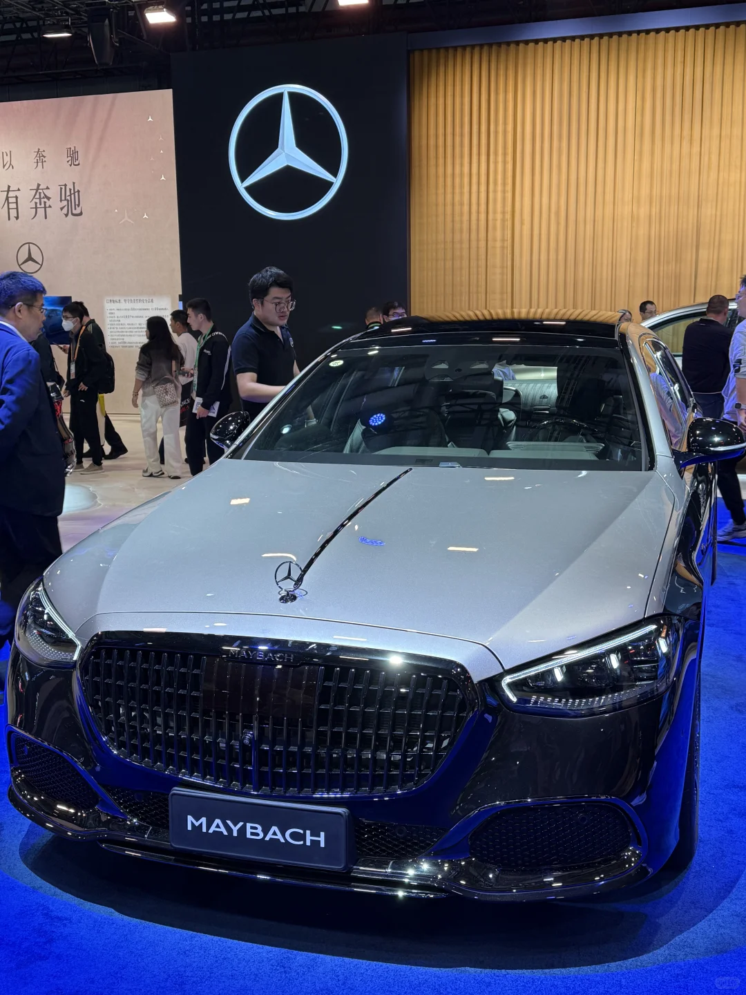 18张live图感受进博会|逛吃逛喝到处排长队